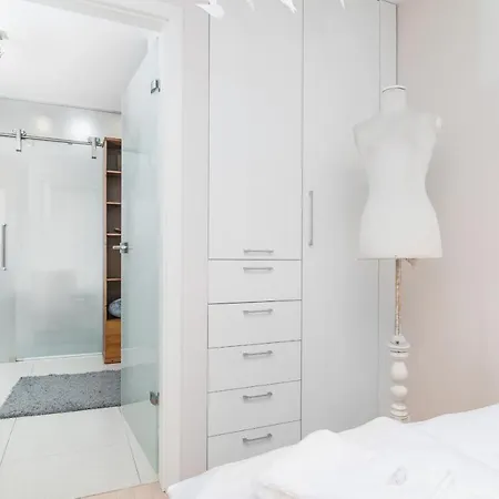 Apartmán Popowicka By Renters Vratislav